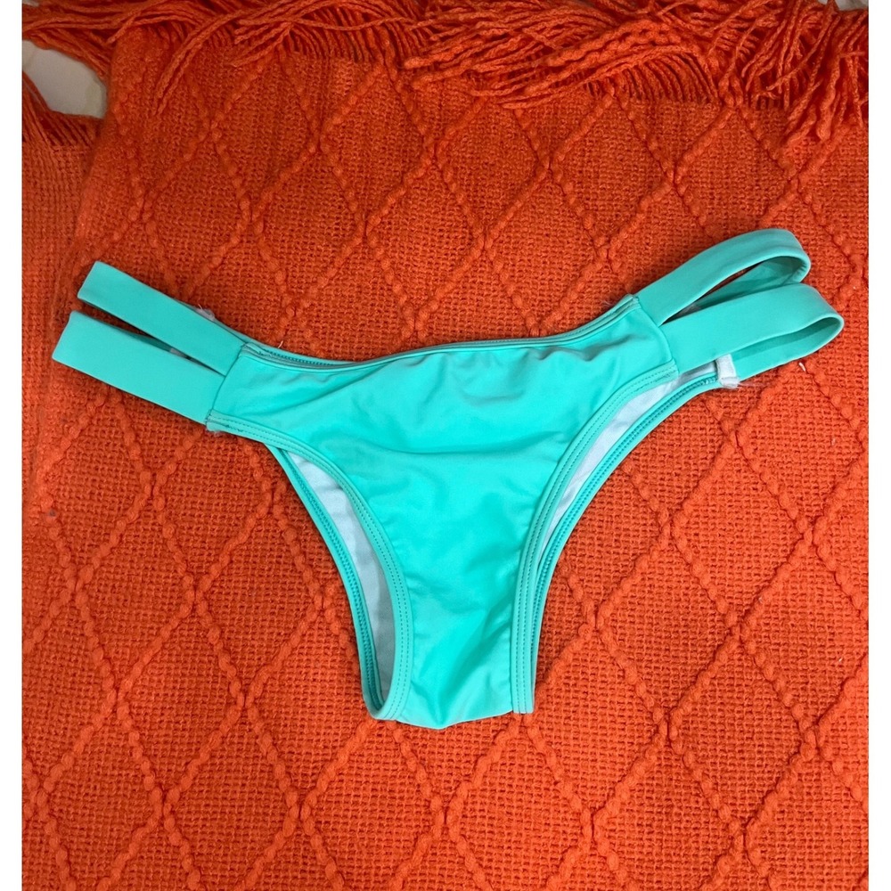 Island‎ Love Bikini Bottoms Womens Large Mint Green Ruched Scrunch Back Cutout